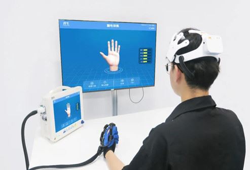 病院から自宅への拡張–手のリハビリテーションには持続性と自信が必要