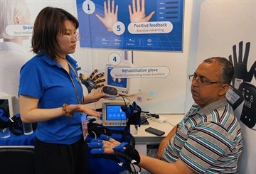 第133回広州交易会で輝くSyrebo®ハンドリハビリテーションロボット